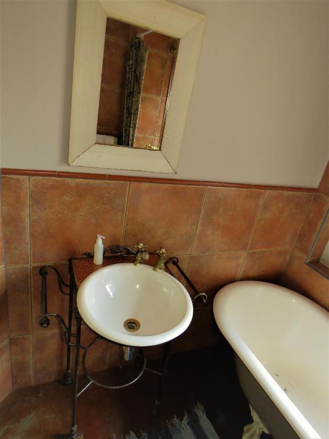 Fountain Baths Guest Cottages Barberton Eksteriør bilde